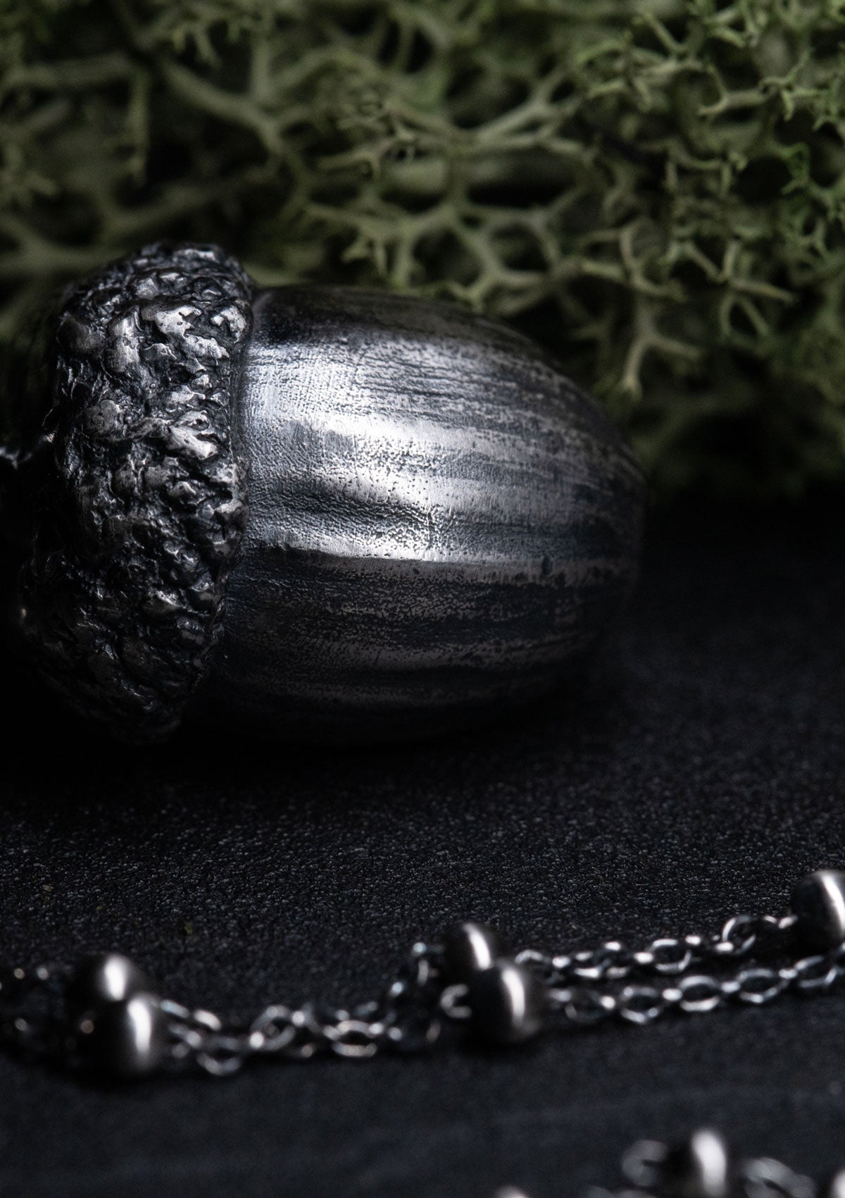 Duir - Large acorn necklace in solid sterling silver