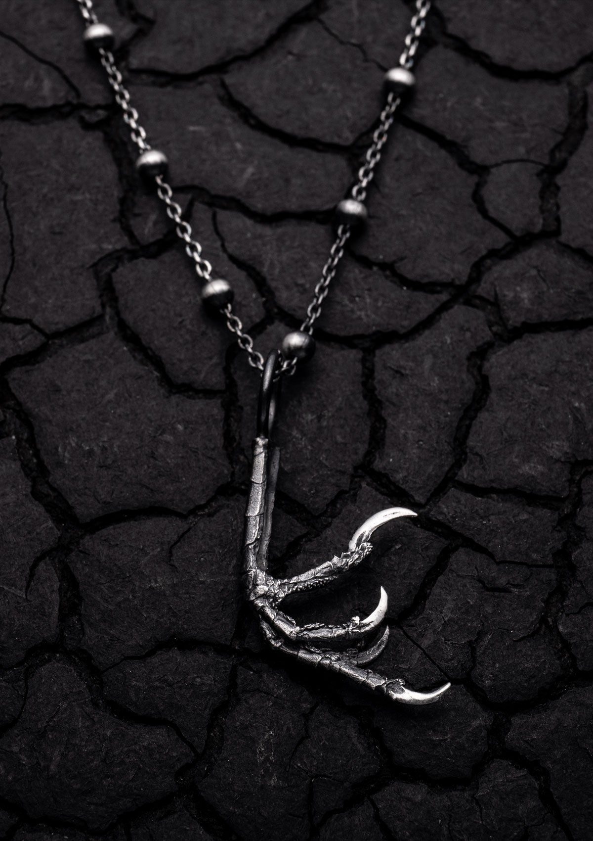 Spǫrr - Sparrow talon necklace in solid sterling silver