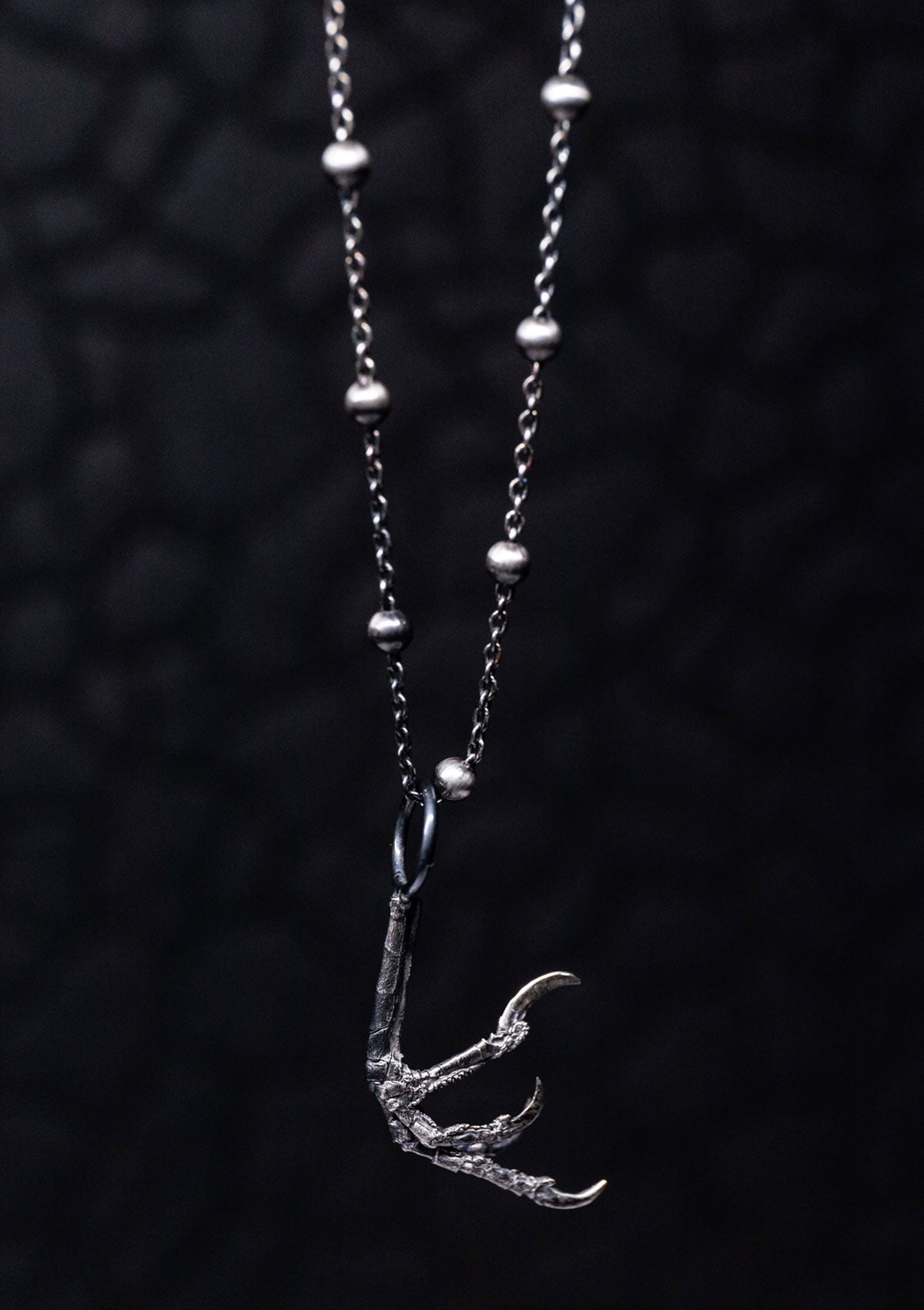 Spǫrr - Sparrow talon necklace in solid sterling silver