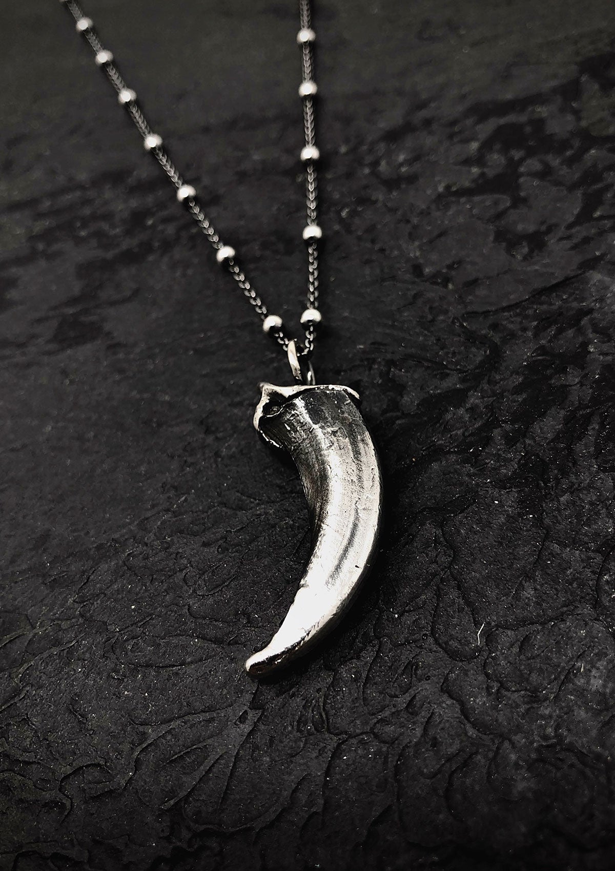 Fenrir - Wolf claw pendant in solid sterling silver - Thorn & Claw Jewellery