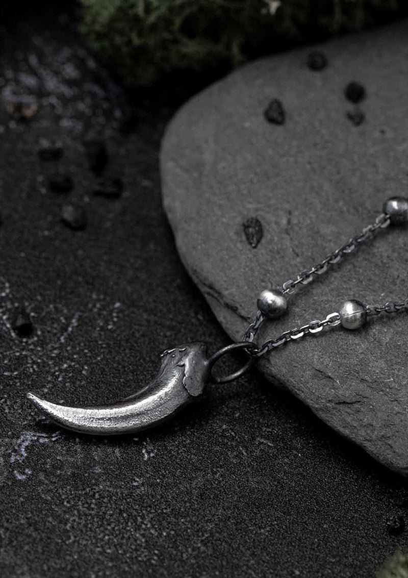 Fylgja - Fox claw necklace in solid sterling silver