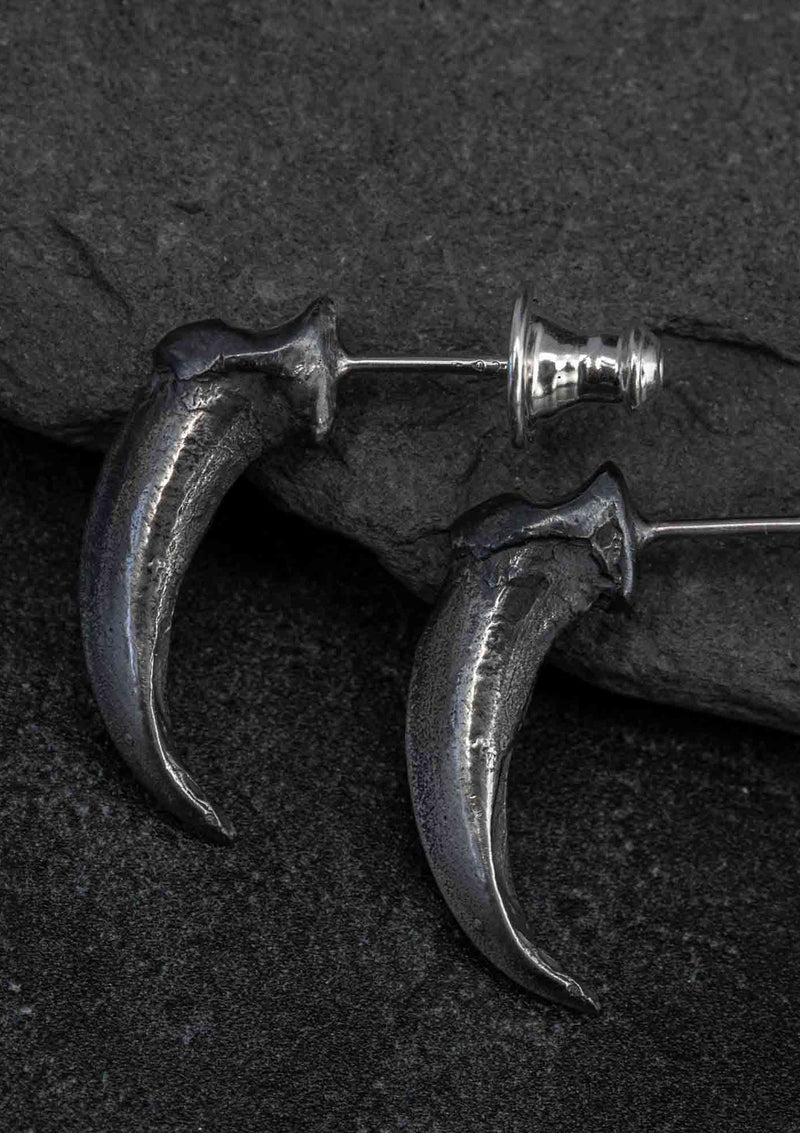 Skaði - Fox claw earrings in solid sterling silver