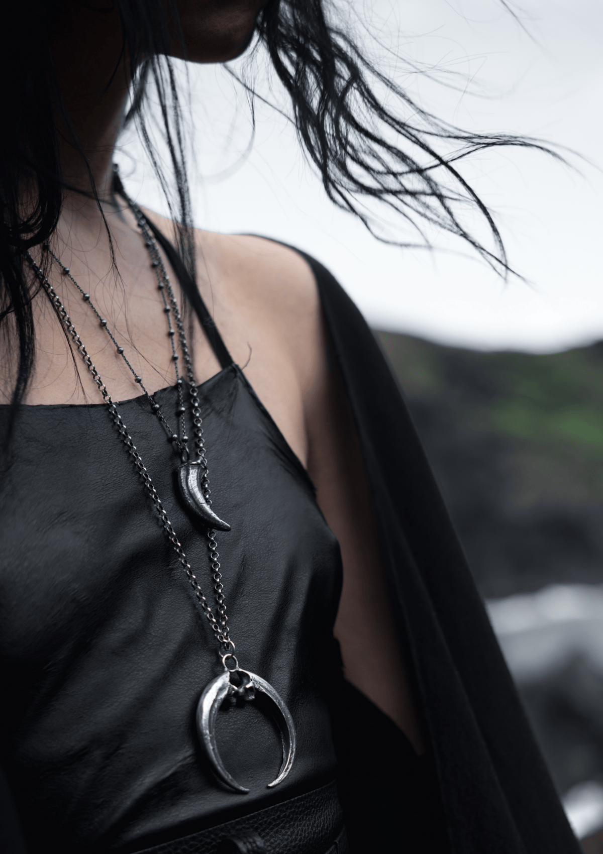 Fenrir - Wolf claw necklace in solid sterling silver