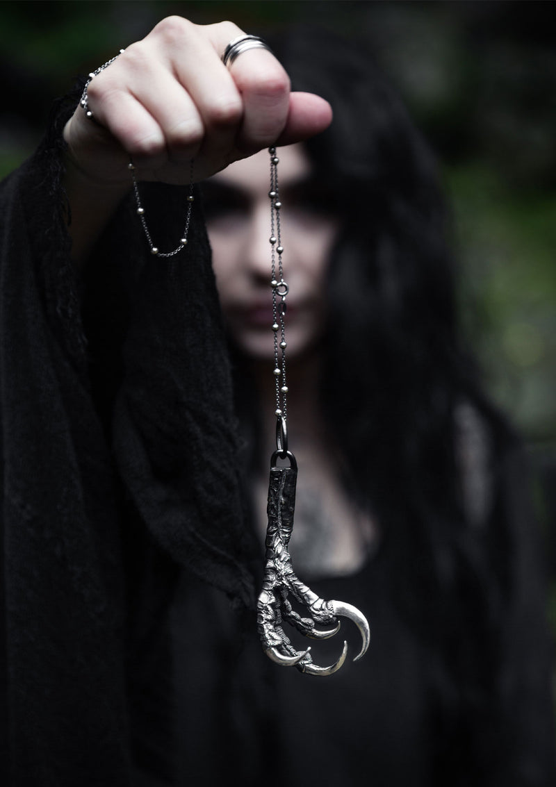 Vörðr – Raven talon necklace in solid sterling silver