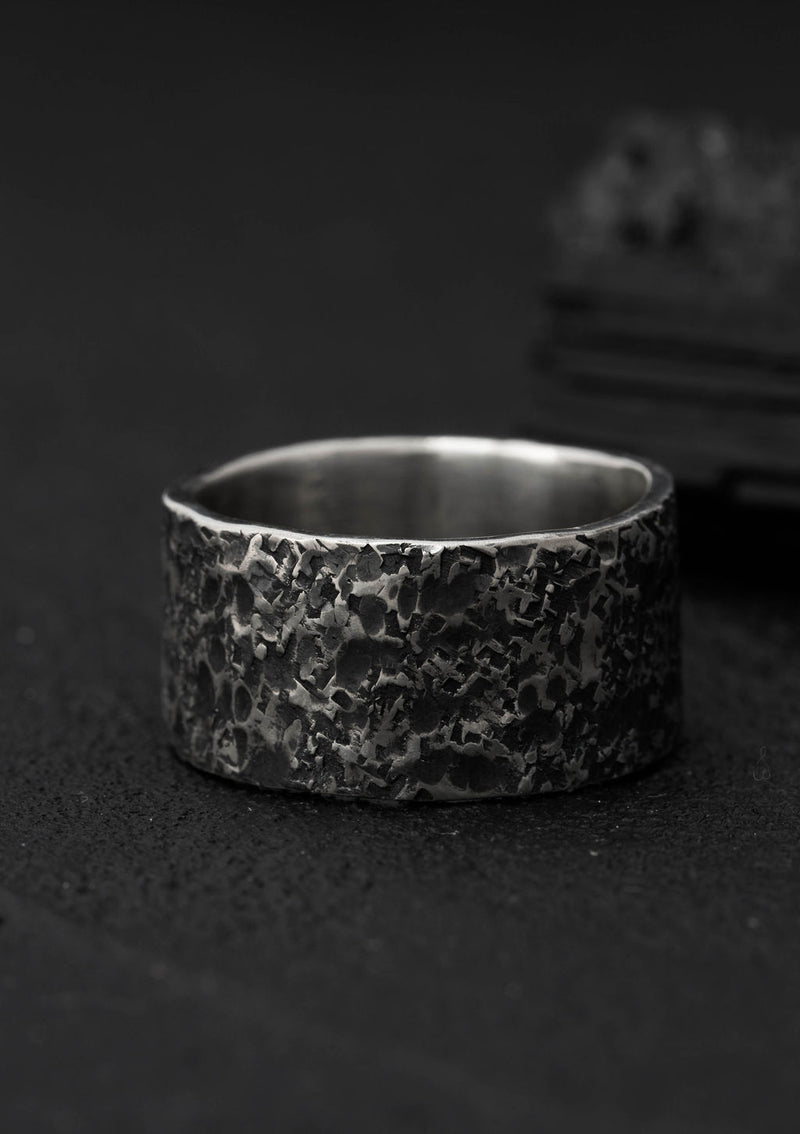 Trēow -  Engravable tree bark ring in textured solid sterling silver