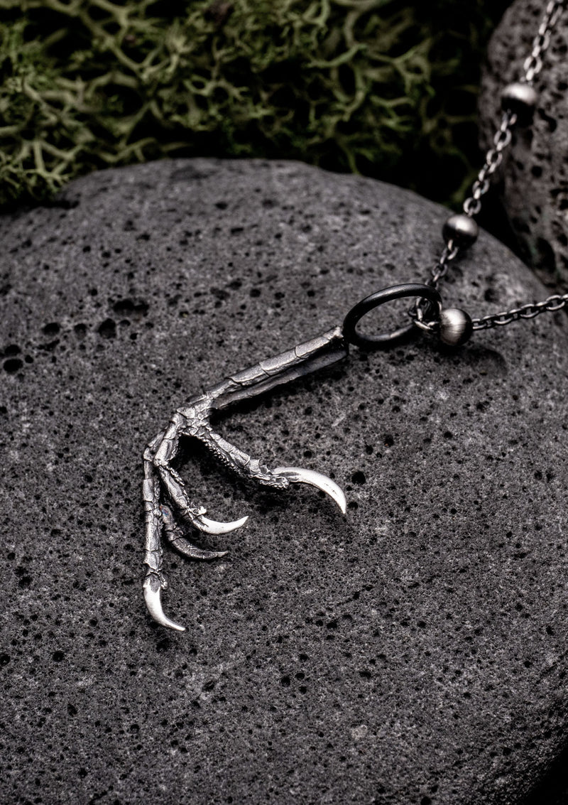 Spǫrr  - Sparrow talon necklace in solid sterling silver