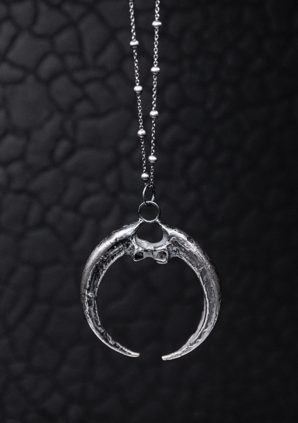 Hræsvelgr - Eagle talon sickle necklace in solid sterling silver
