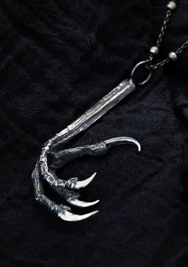 Gæfa - Magpie talon necklace in solid sterling silver