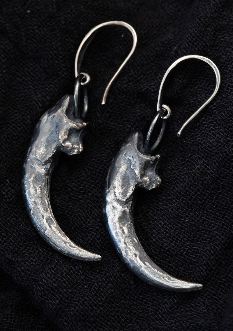 Myrkr - Owl talon dangle earrings in solid sterling silver