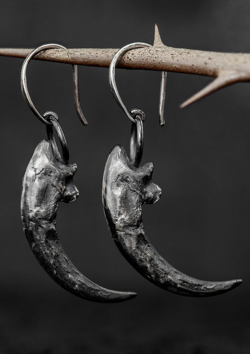 Myrkr - Owl talon dangle earrings in solid sterling silver