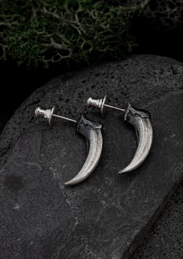 Skaði - Fox claw earrings in solid sterling silver